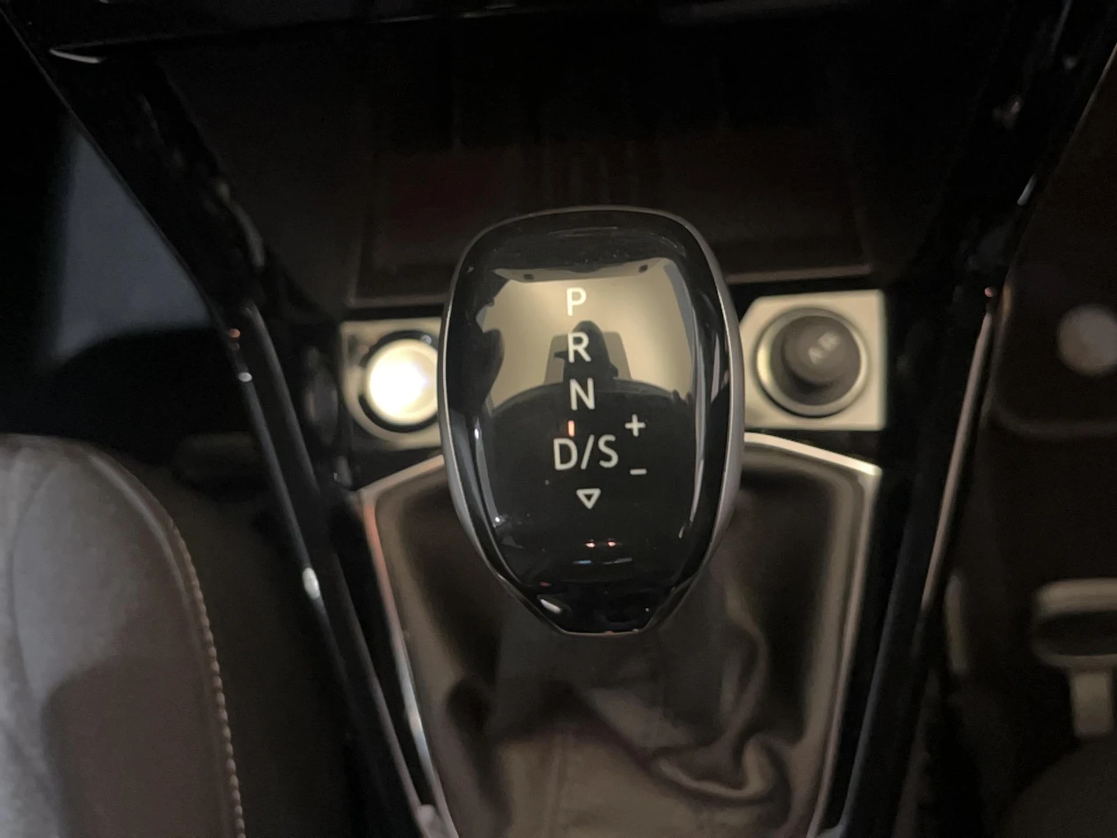 T-CROSS  18