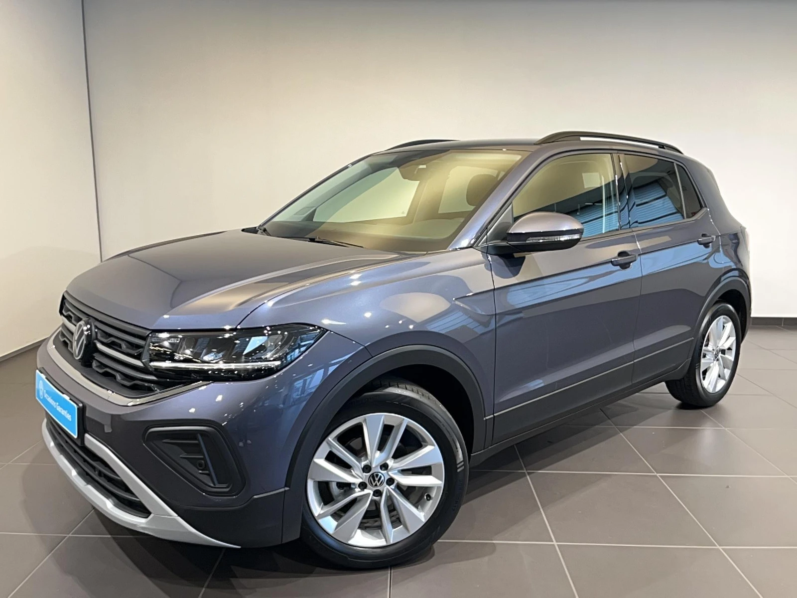 T-CROSS  1