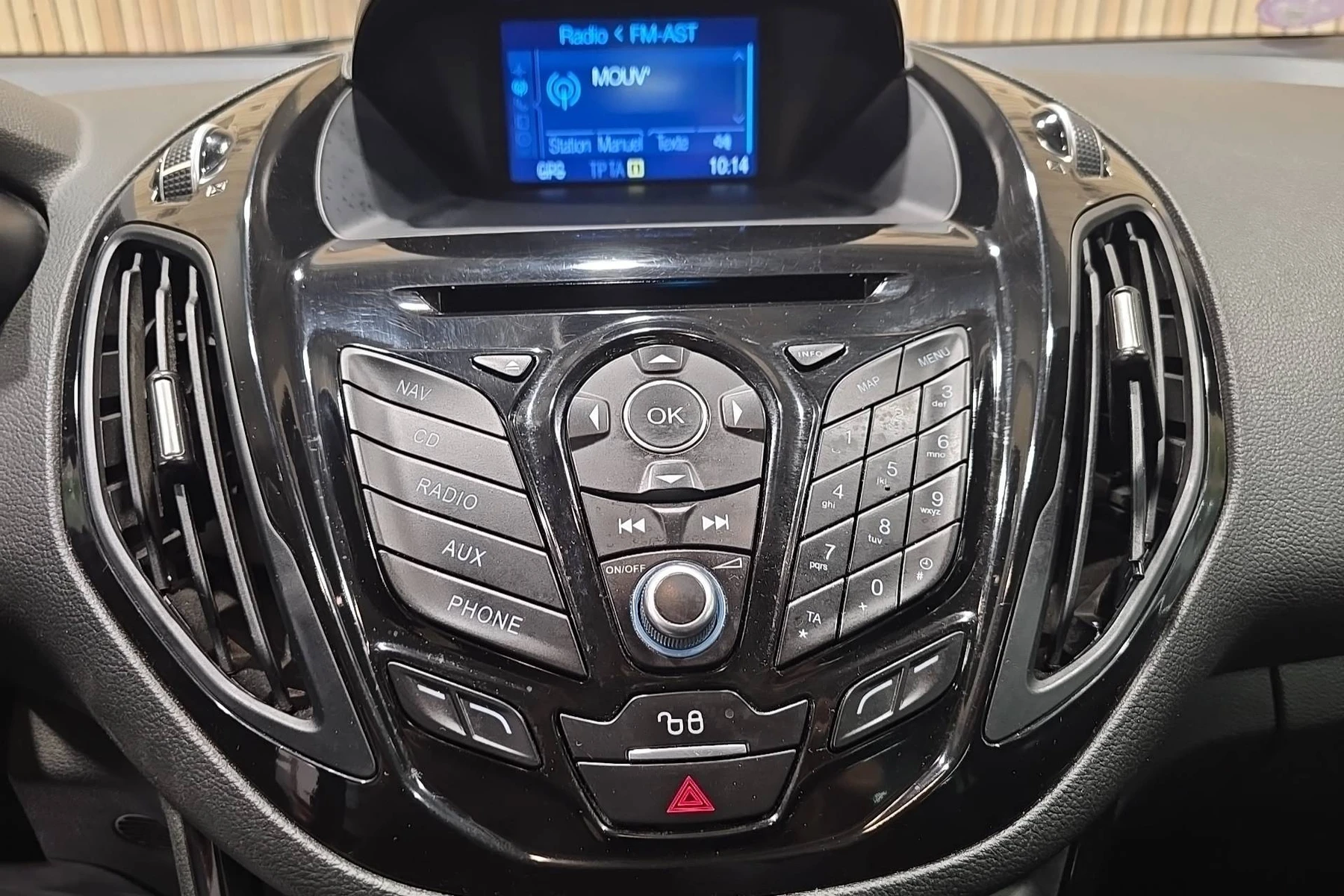 B-MAX  17