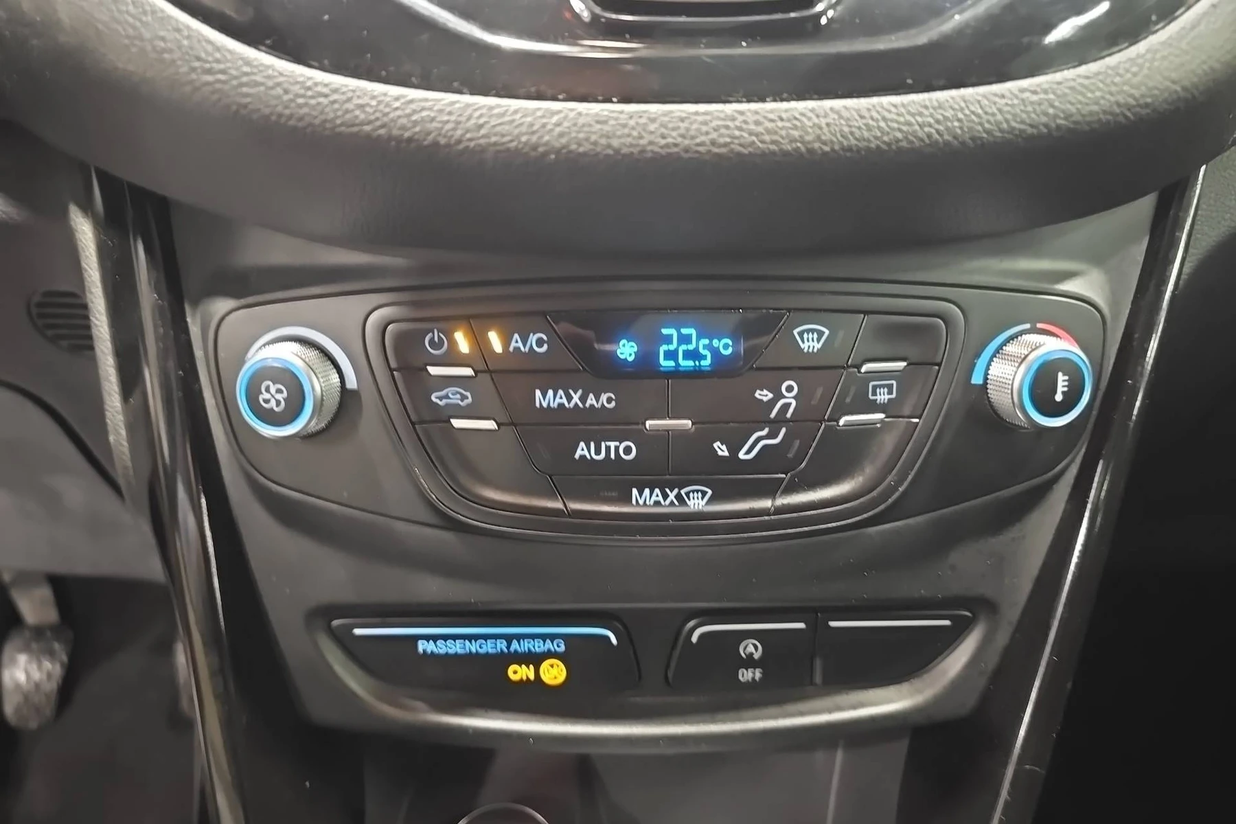 B-MAX  19