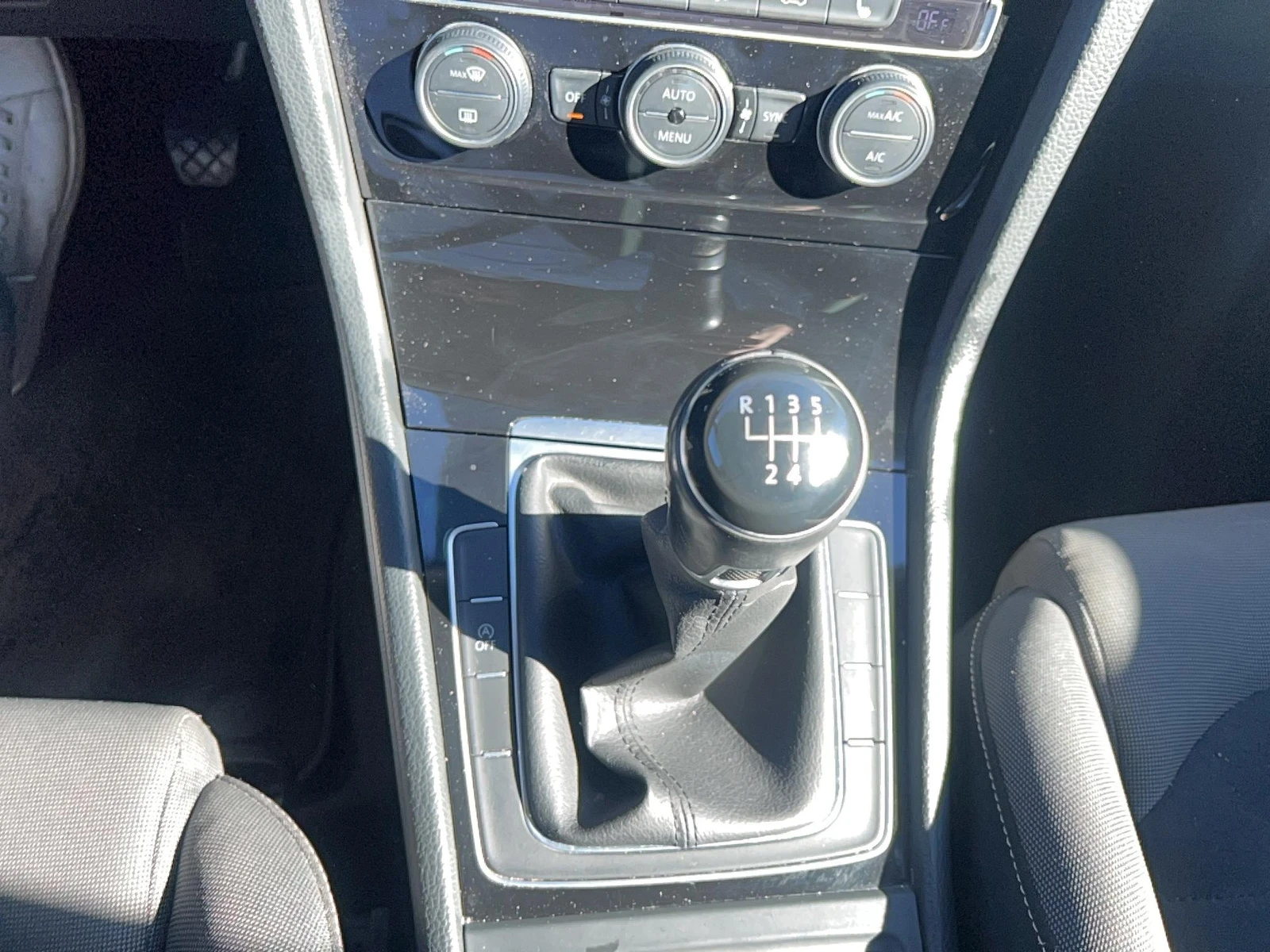 GOLF  18