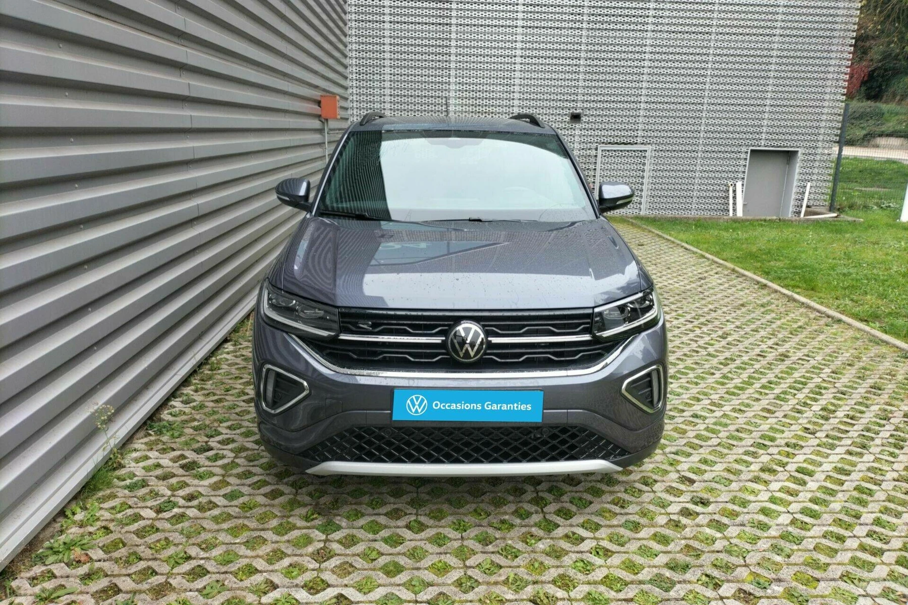 T-CROSS  8