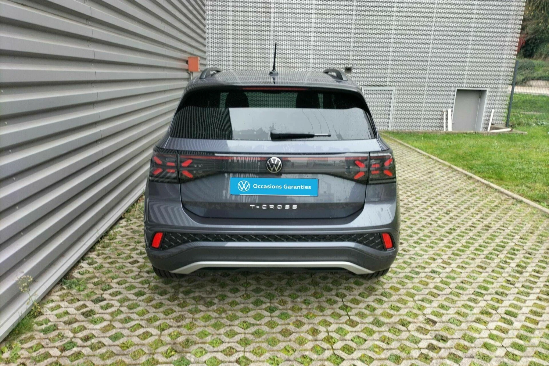 T-CROSS  4