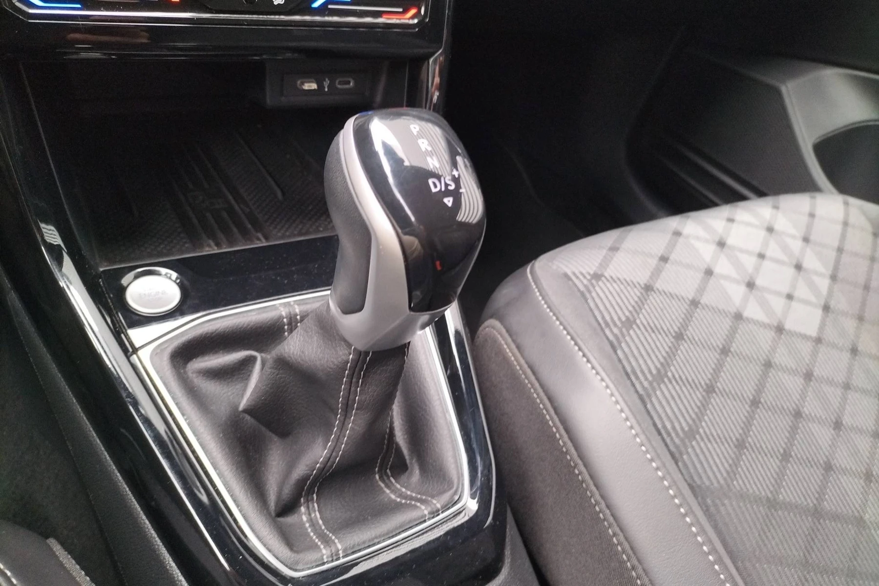 T-CROSS  13