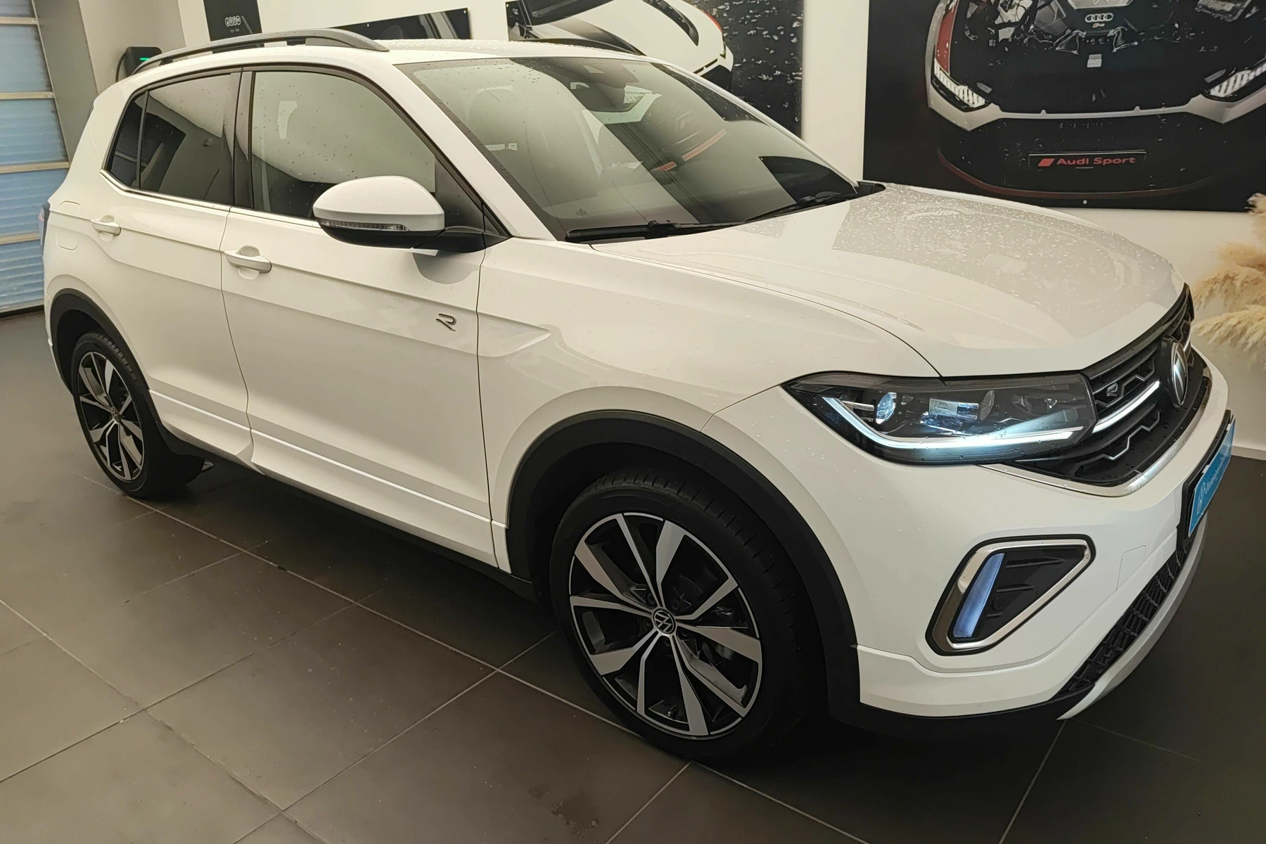T-CROSS  7