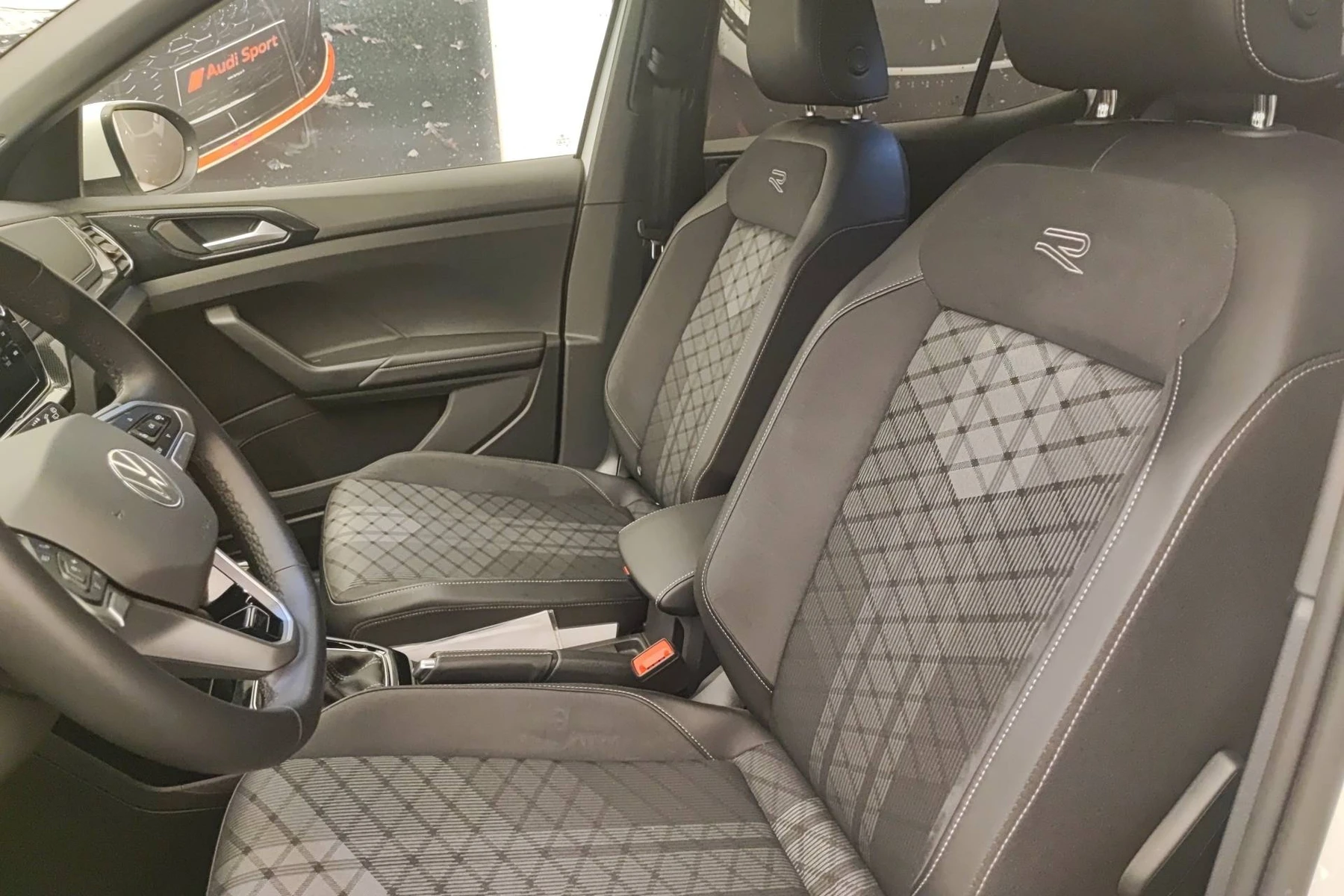 T-CROSS  20