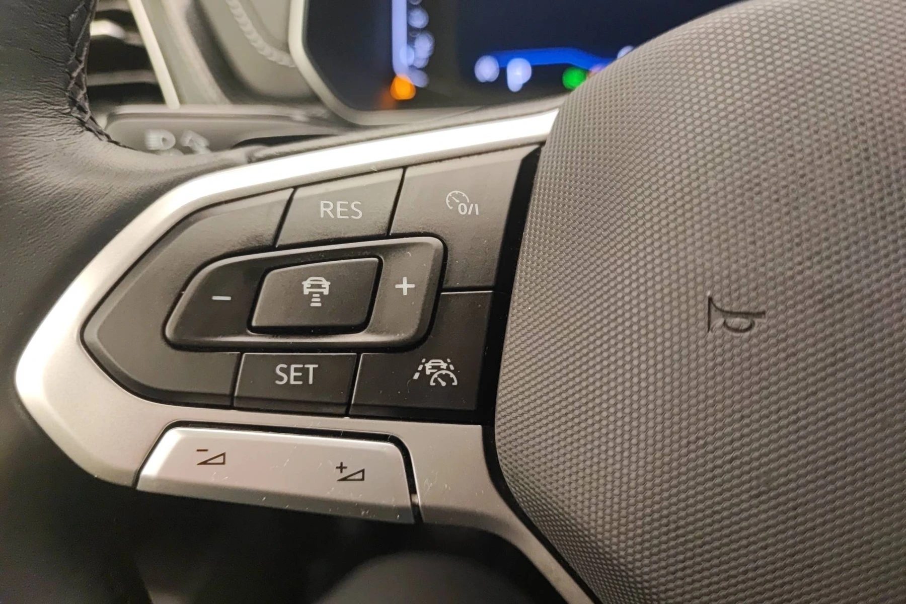 T-CROSS  10