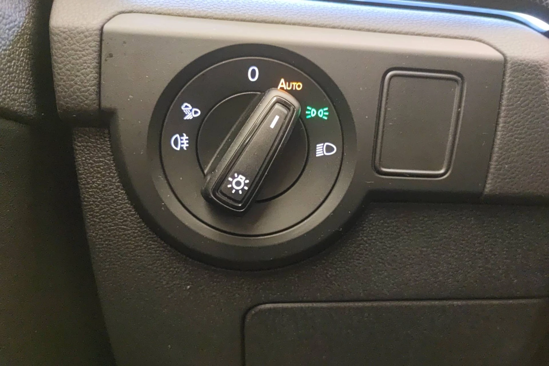 T-CROSS  12