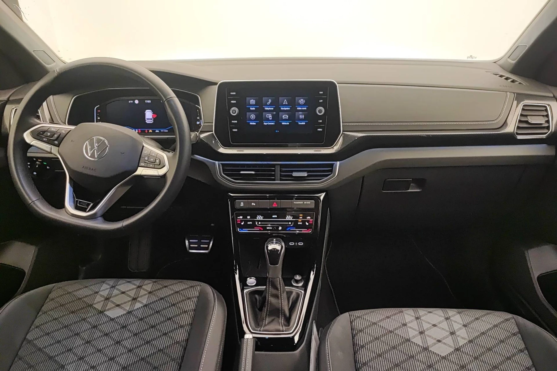 T-CROSS  14