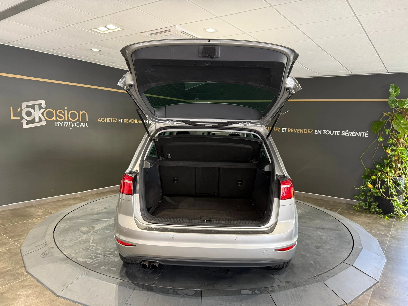 GOLF SPORTSVAN  19