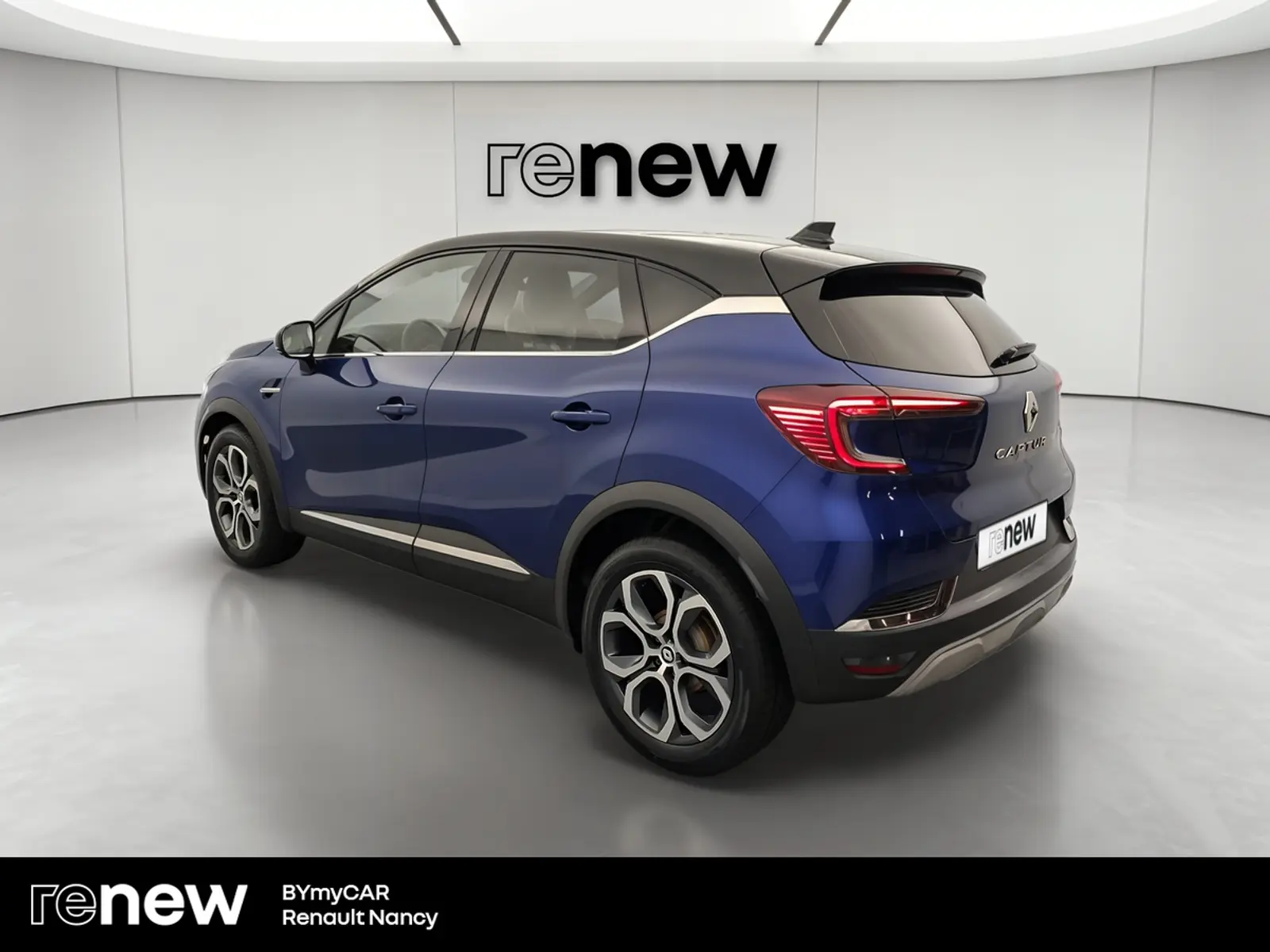 RENAULT CAPTUR image 3