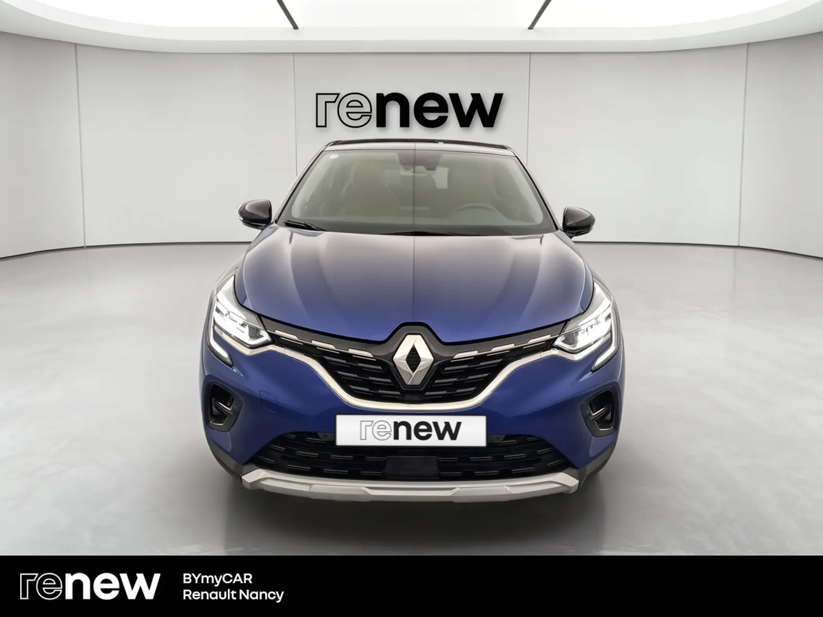RENAULT CAPTUR image 8