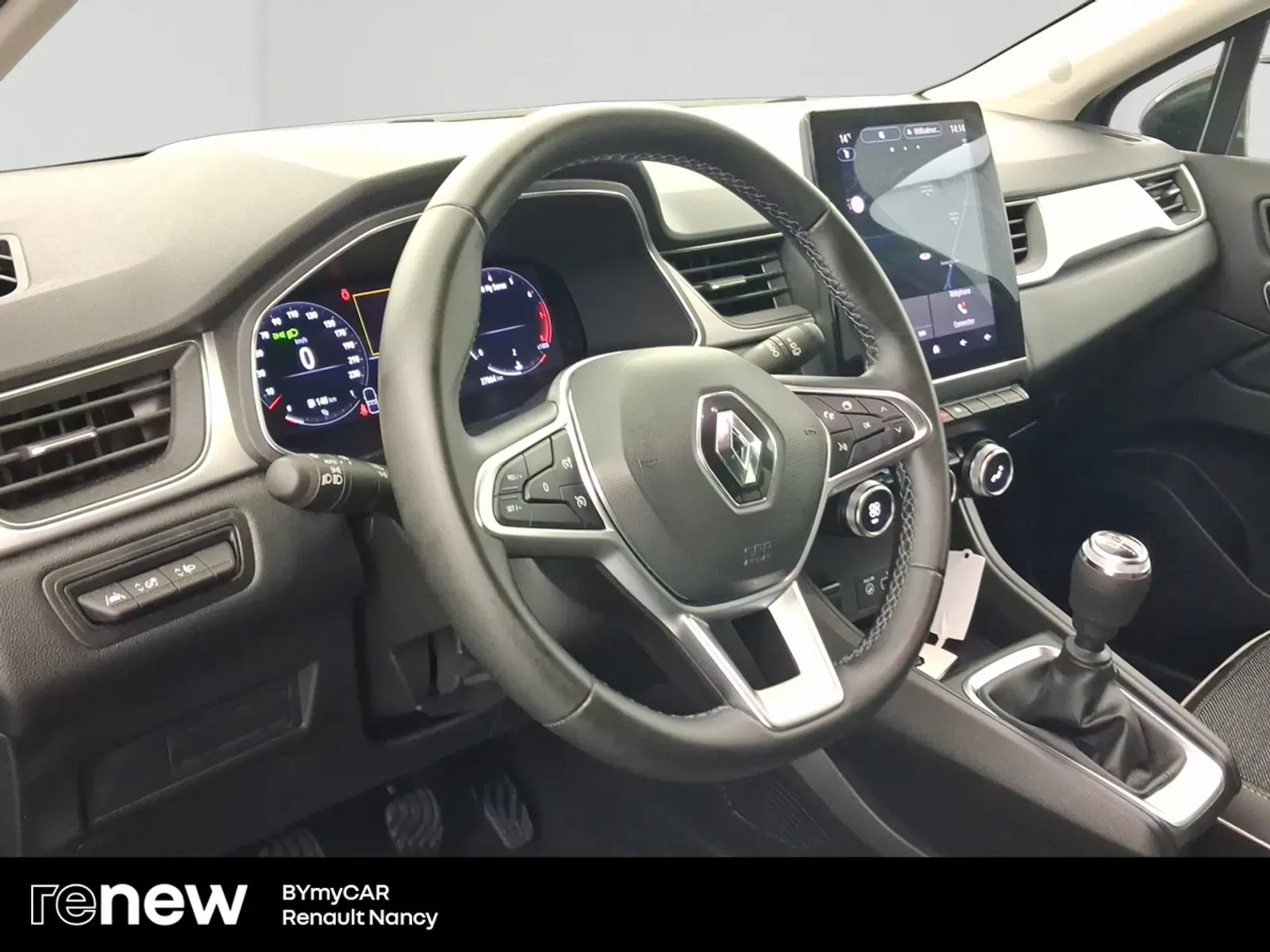 RENAULT CAPTUR image 10