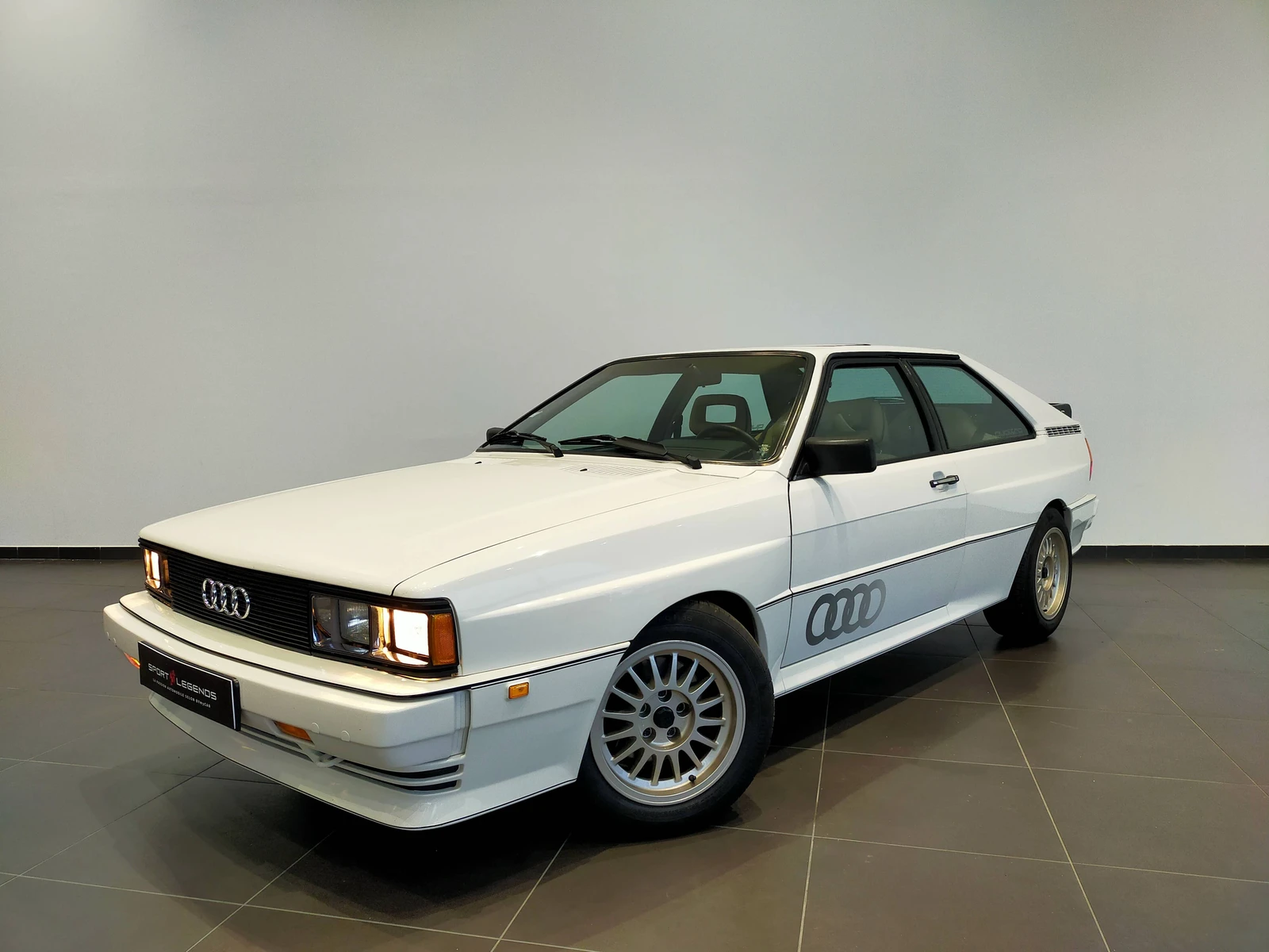 Coupe  1