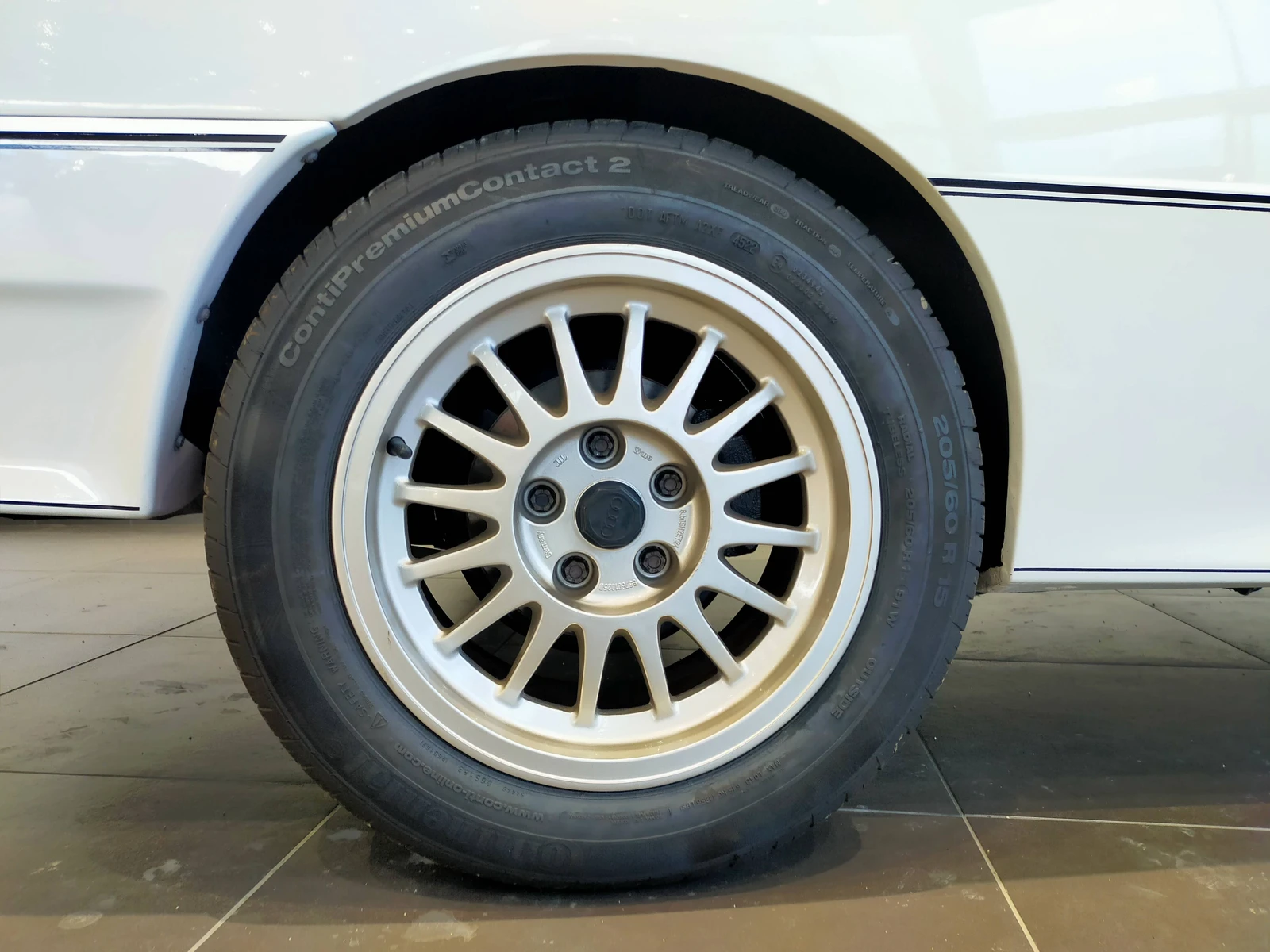 Coupe  33