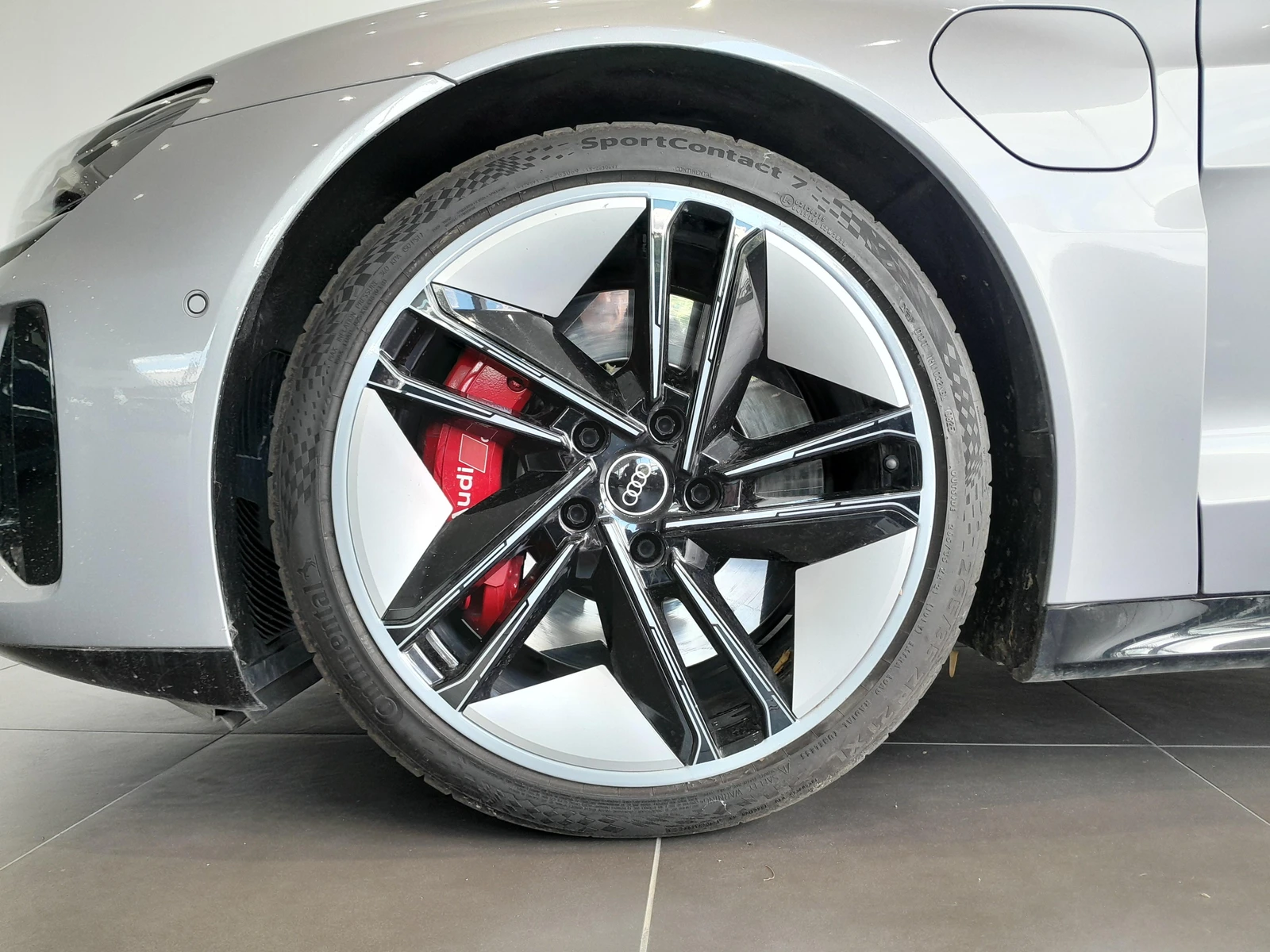 E-TRON GT  11