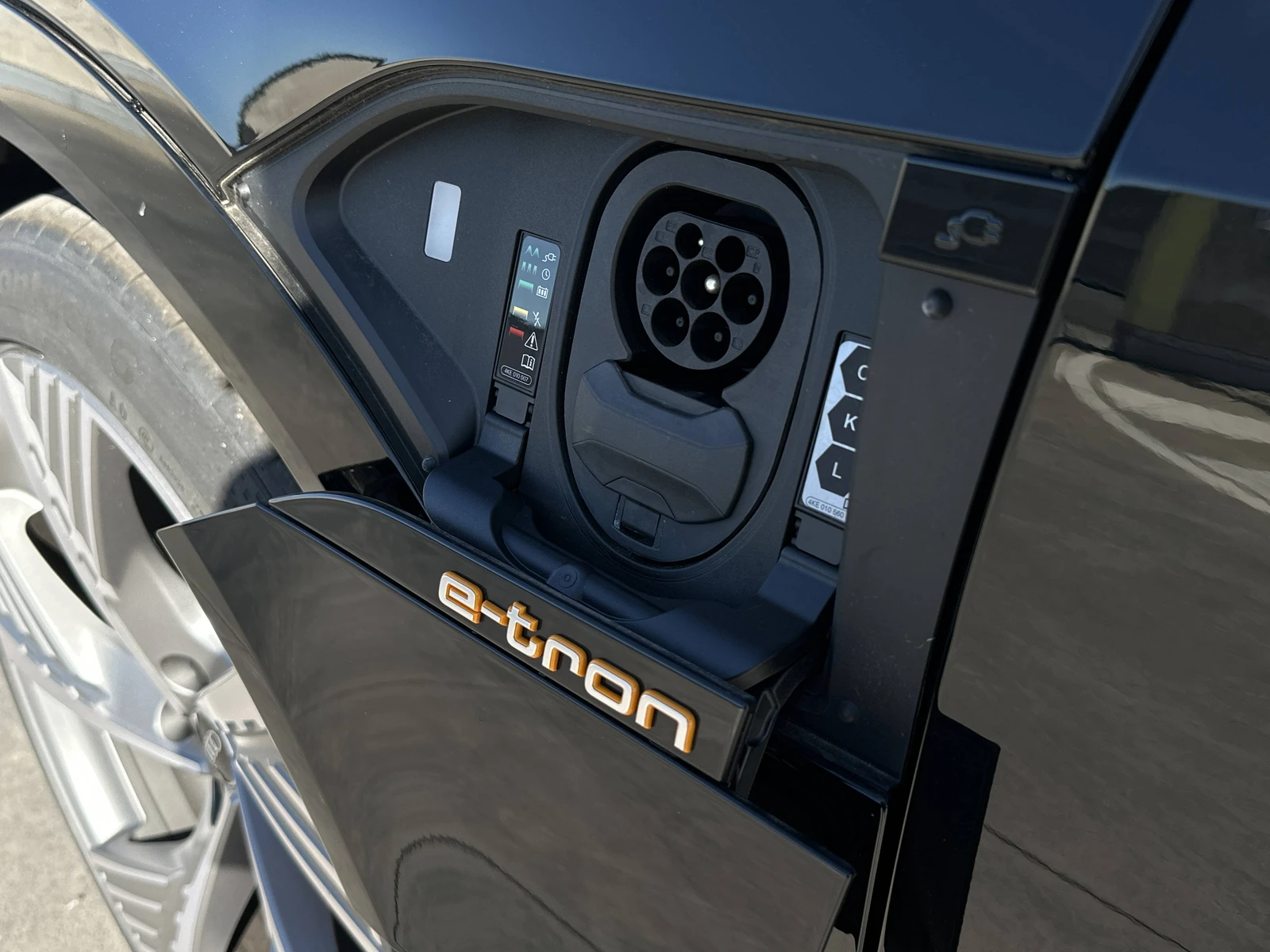 E-TRON  11