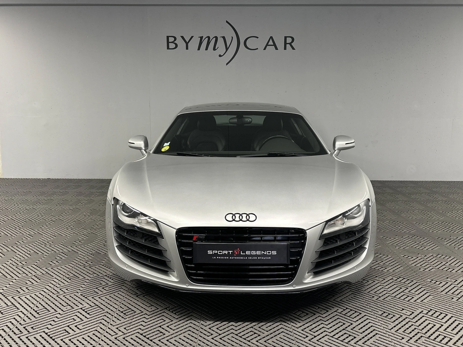 R8  2
