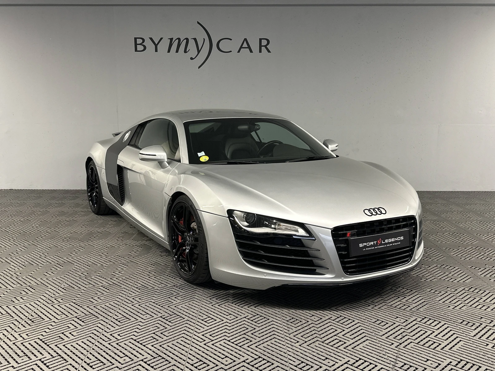 R8  3