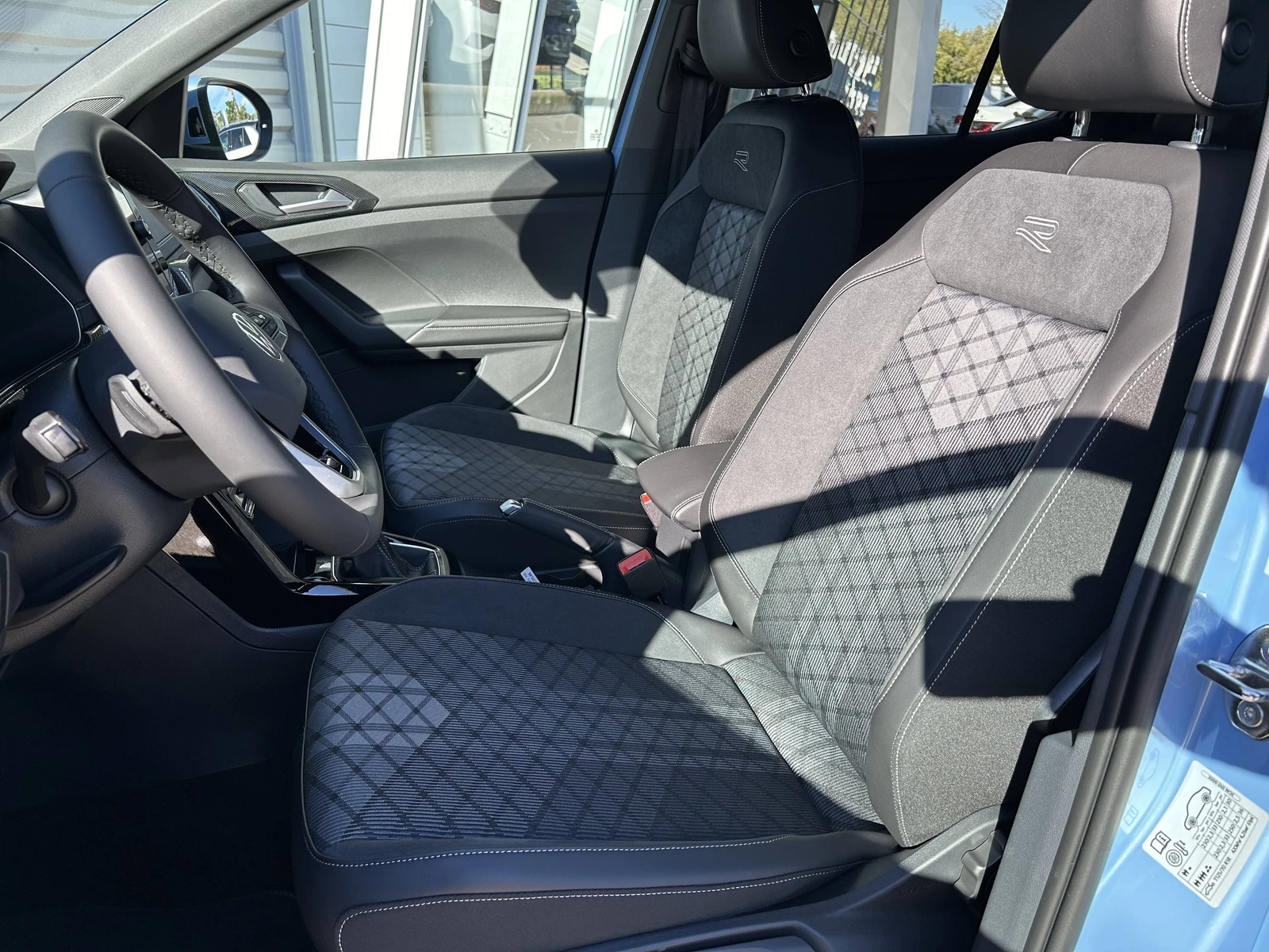 T-CROSS  7