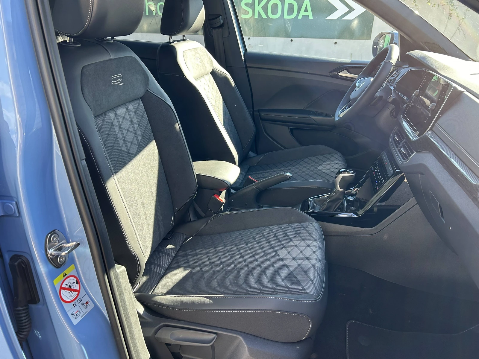 T-CROSS  11