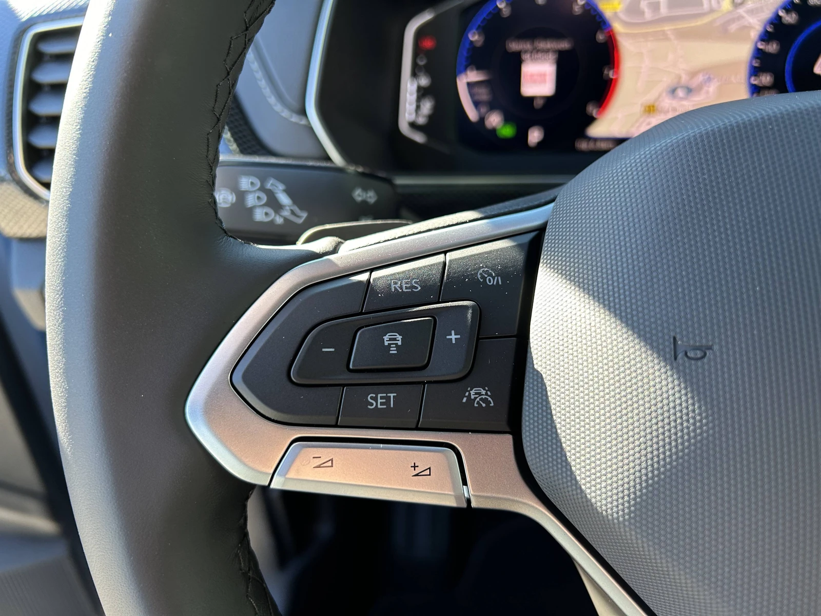 T-CROSS  14
