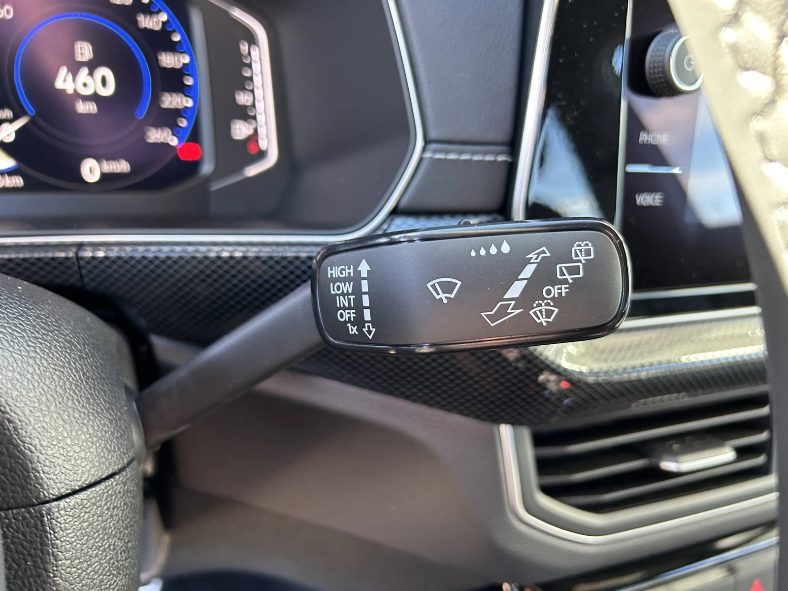 T-CROSS  17