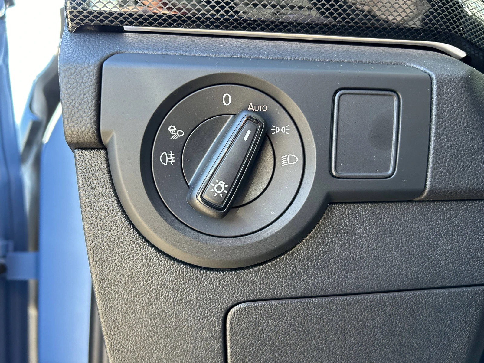 T-CROSS  23