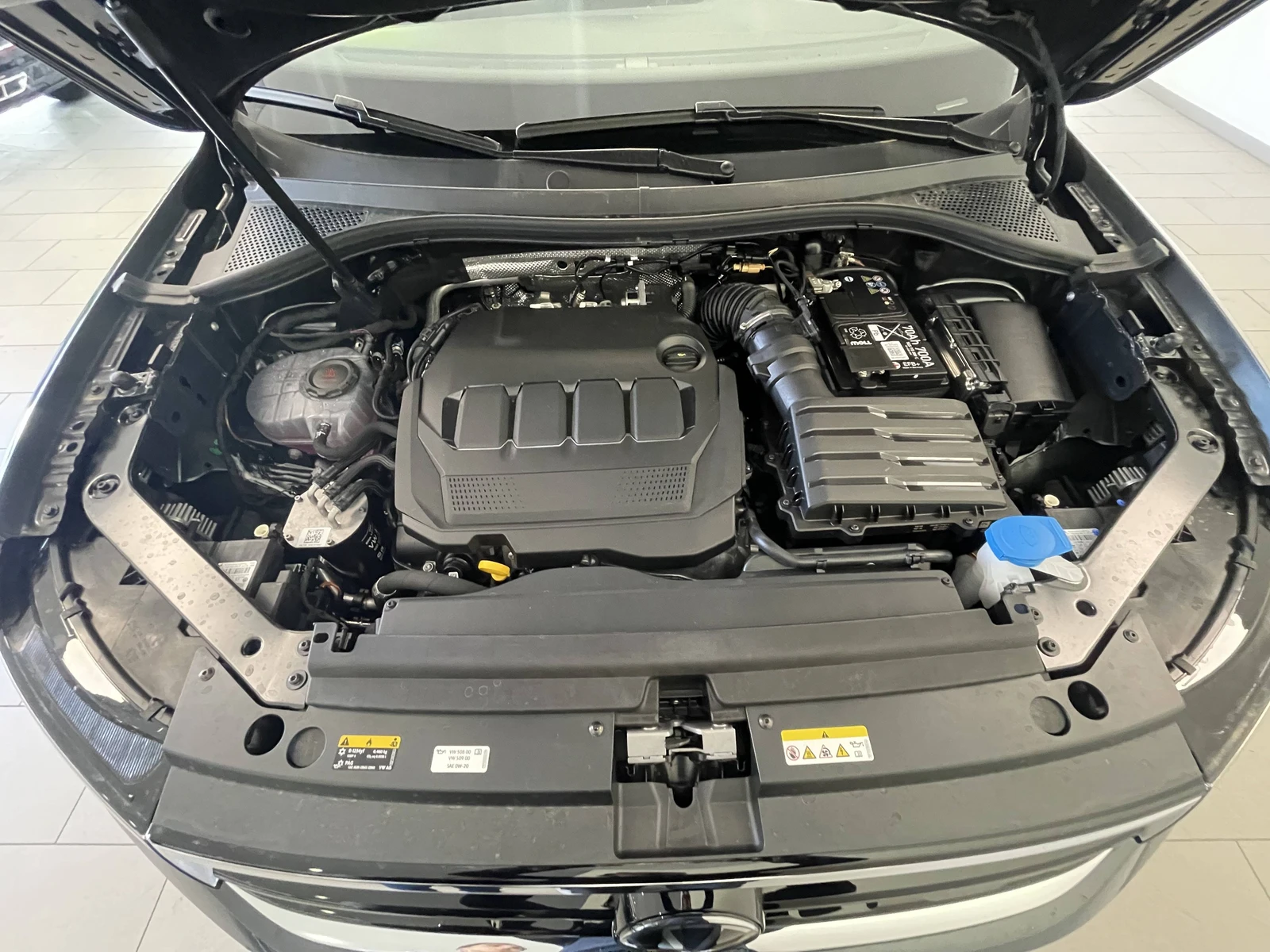 TIGUAN  14