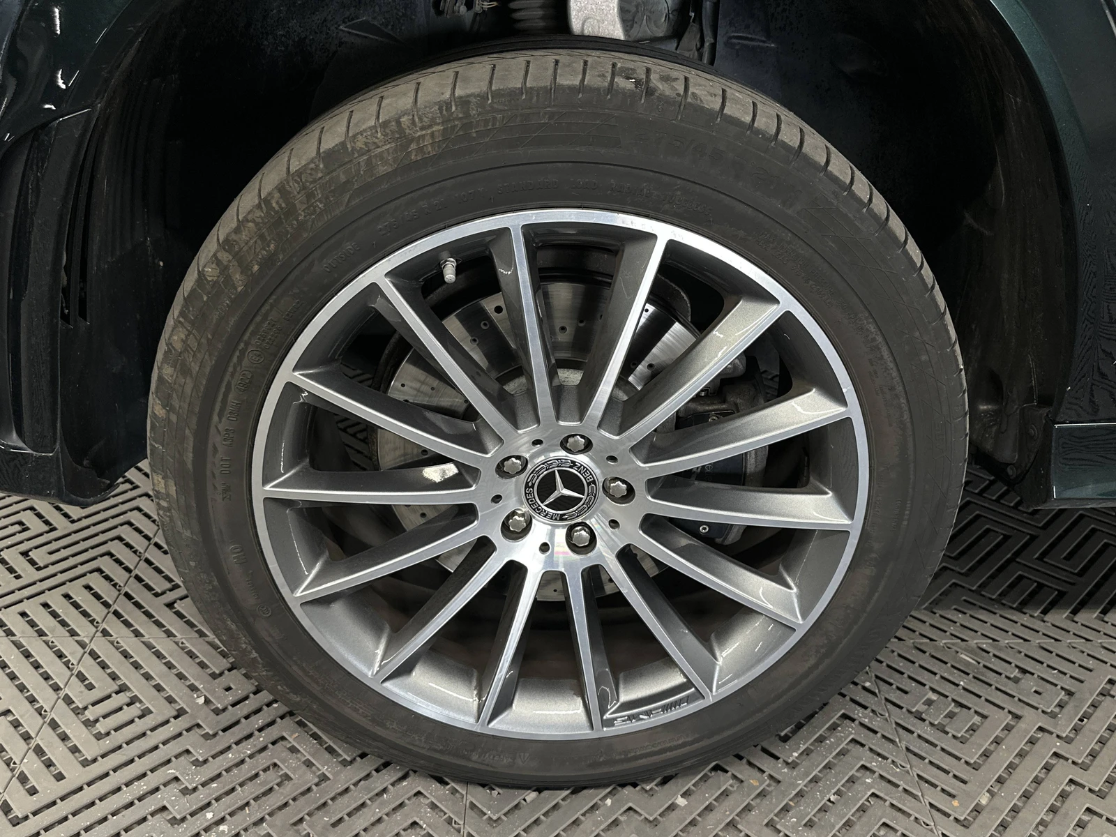 GLE  7