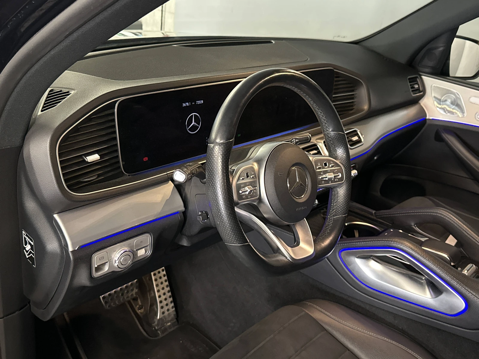 GLE  9