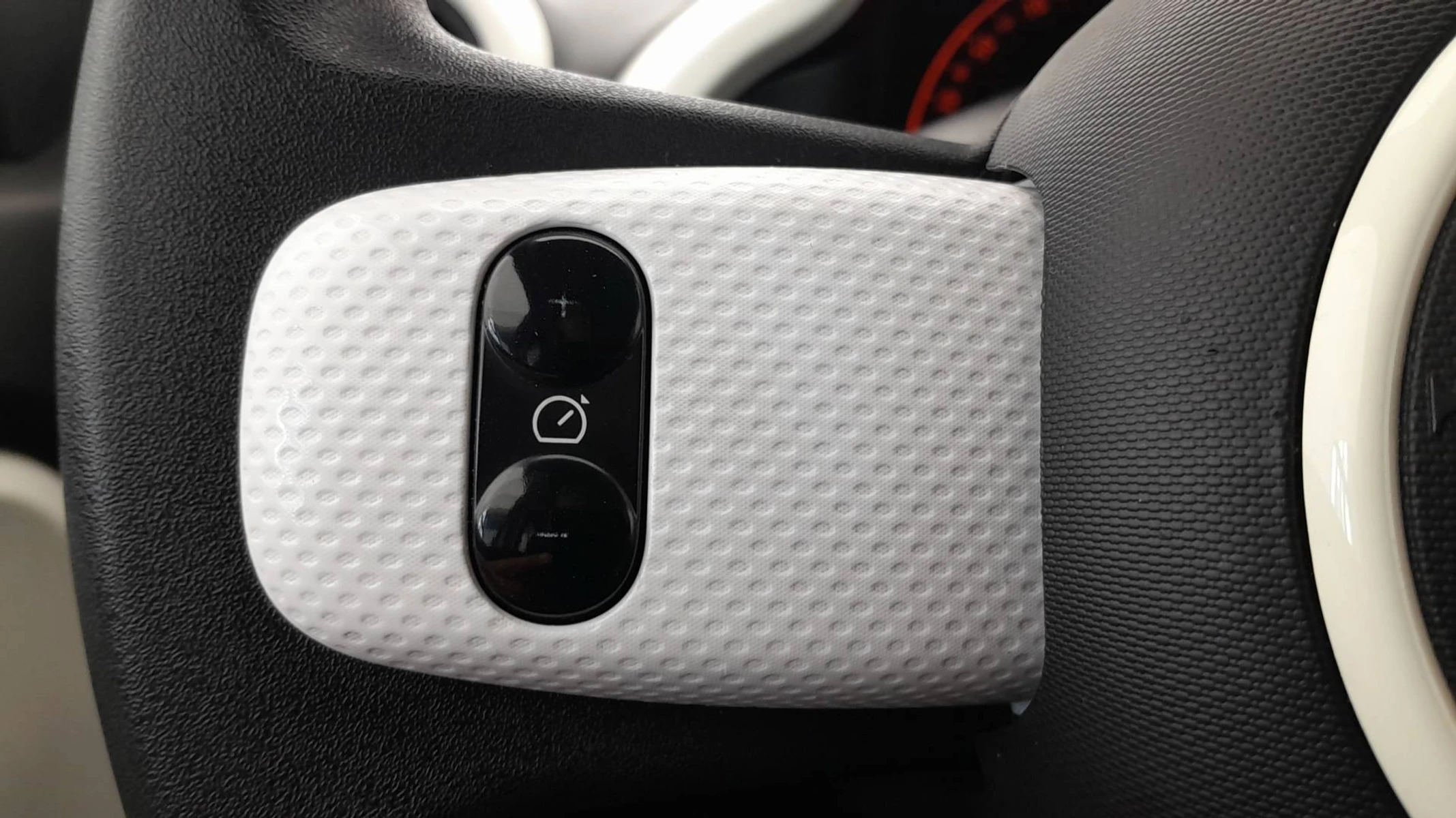 TWINGO  12